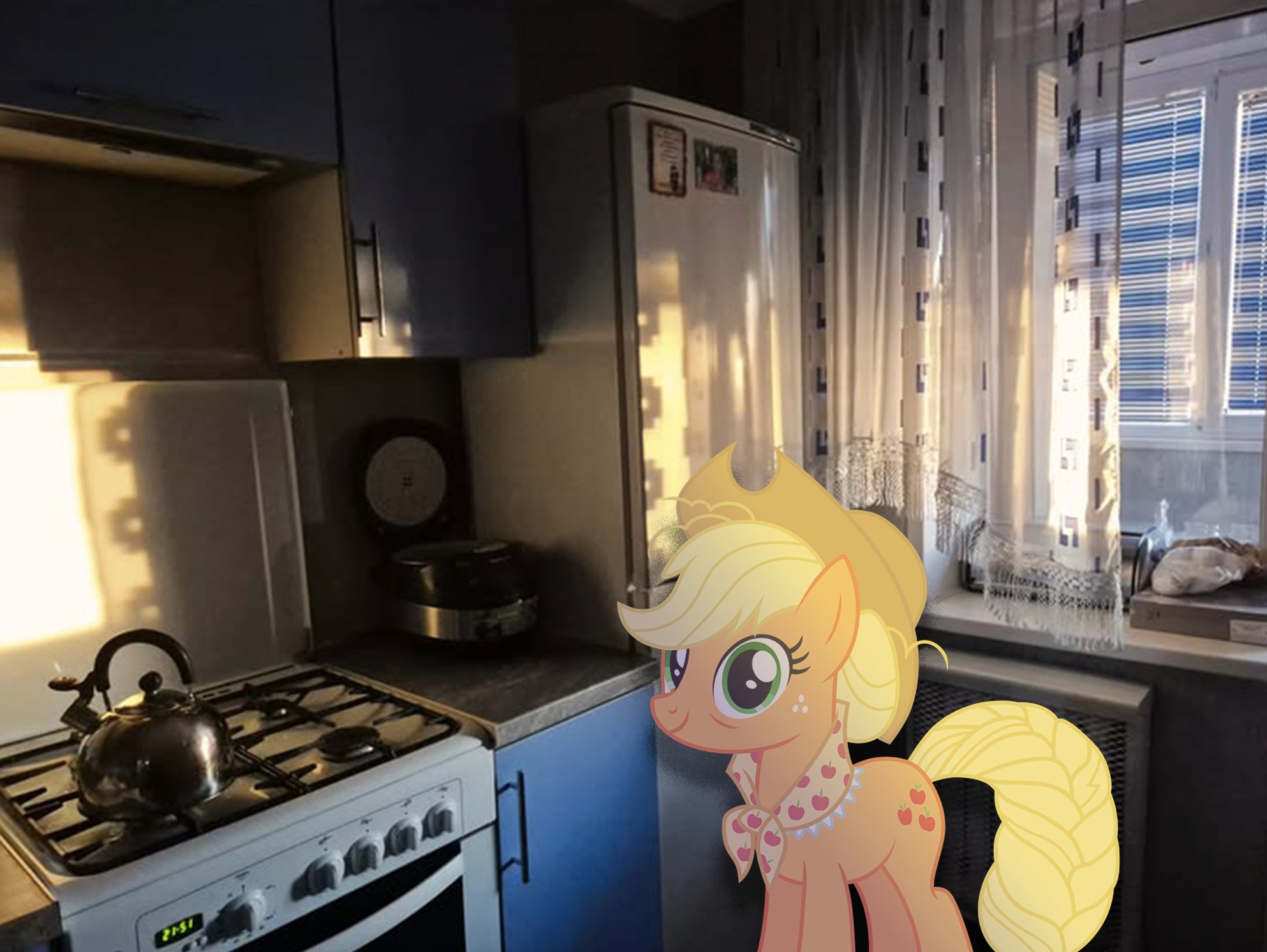 Applejack in kitchen